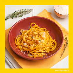 Spaghetti gialli pecorino e pancetta