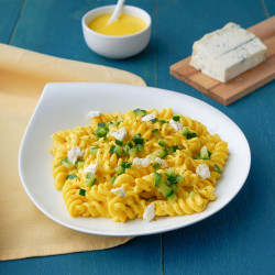 Fusilli con fonduta di zola e Zafferano Leprotto