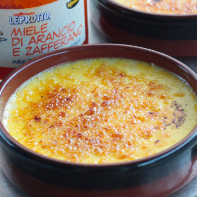 Crème brûlée al Miele di Arancio e Zafferano Leprotto