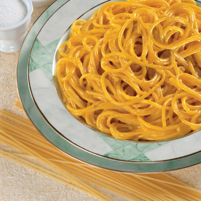 Spaghetti con salsa al Curry e Zafferano