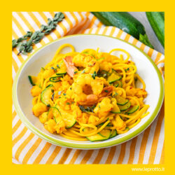 Spaghetti gamberi, zucchine e zafferano