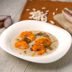 Passatina di fagioli, gamberetti guanciale e Zafferano Leprotto Passatina di fagioli, gamberetti guanciale e Zafferano Leprotto