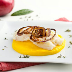 Baccalà con crema di patate allo Zafferano Leprotto Baccalà con crema di patate allo Zafferano Leprotto