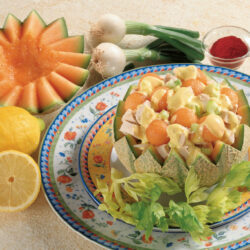 Insalata di Pollo e Melone con salsa allo Zafferano Insalata di Pollo e Melone con salsa allo Zafferano