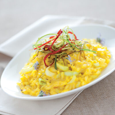 Risotto delicato con porri e Philadelphia allo zafferano